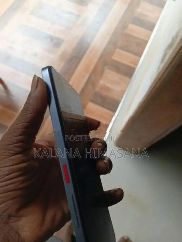 ZTE nubia V80 Plas (Used)