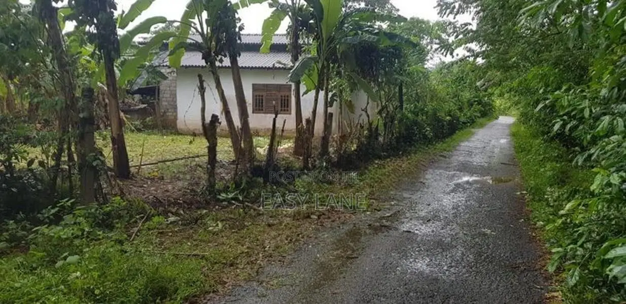නාරවිල, මතුගම ප්‍රදේශයෙන් පර්චස් 20ක නේවාසික/ආයෝජන බිම් කොටසක්