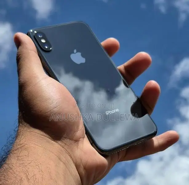 Apple iPhone X (Used)