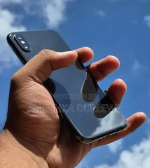 Apple iPhone X (Used)