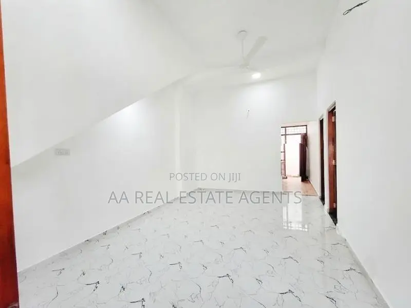 Brand New House with Slab for Sale in Wellampitiya
