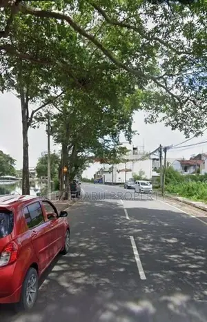 HIGHLY RESIDENTIAL/COMMERCIAL 20P LAND FOR SALE AT LAKE DRIVE COLOMBO 