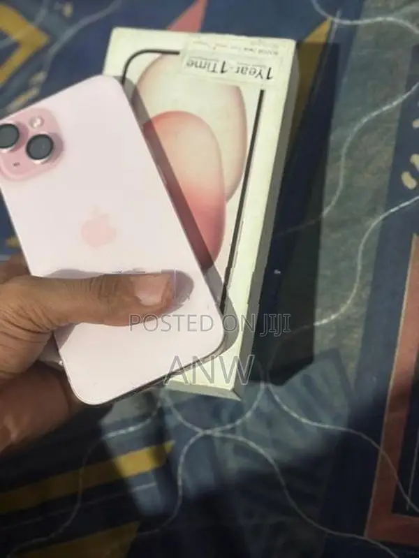 Apple iPhone 15 (Used)