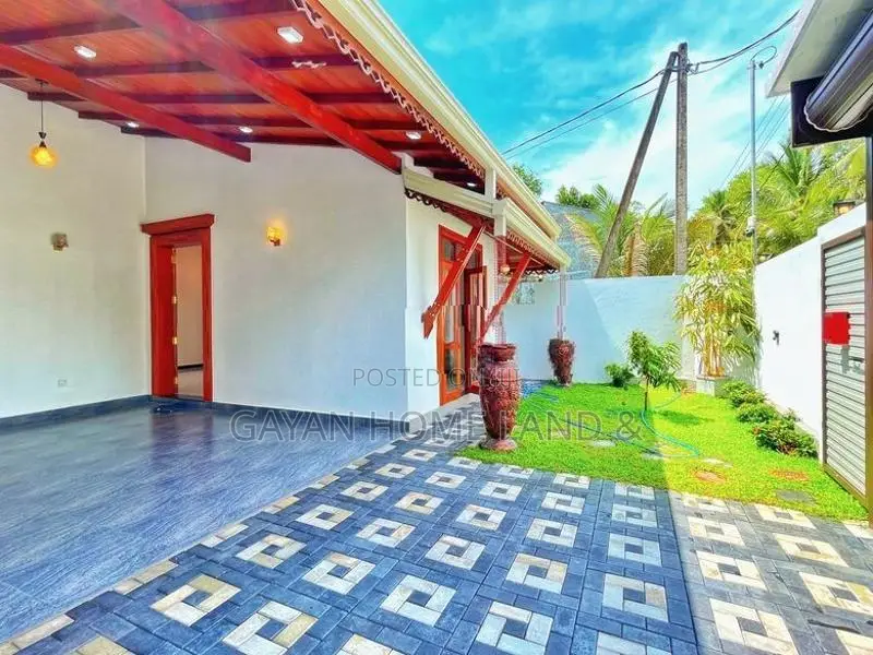 Brand New Uncommon Luxury Design Single Storey House in Piliyandala