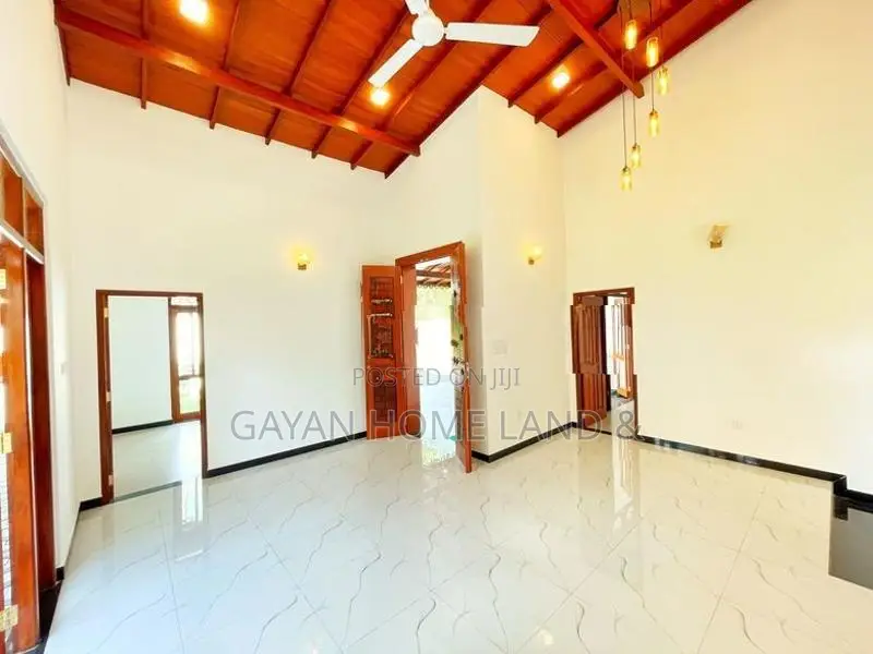 Brand New Uncommon Luxury Design Single Storey House in Piliyandala