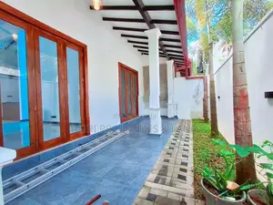 නිදන කාමර 3ක නිවස විකිණීමට PILIYANDALA POLGASOWITA
