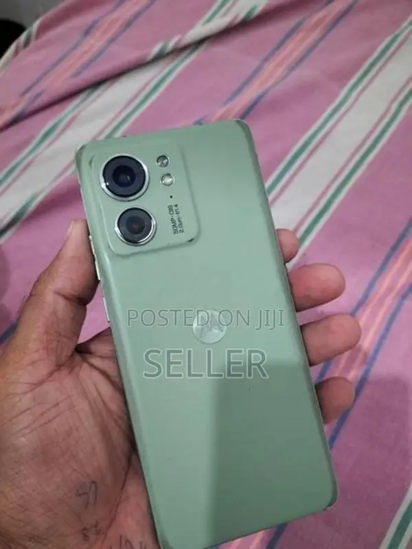 Moto Edge 40 256GB (Used)