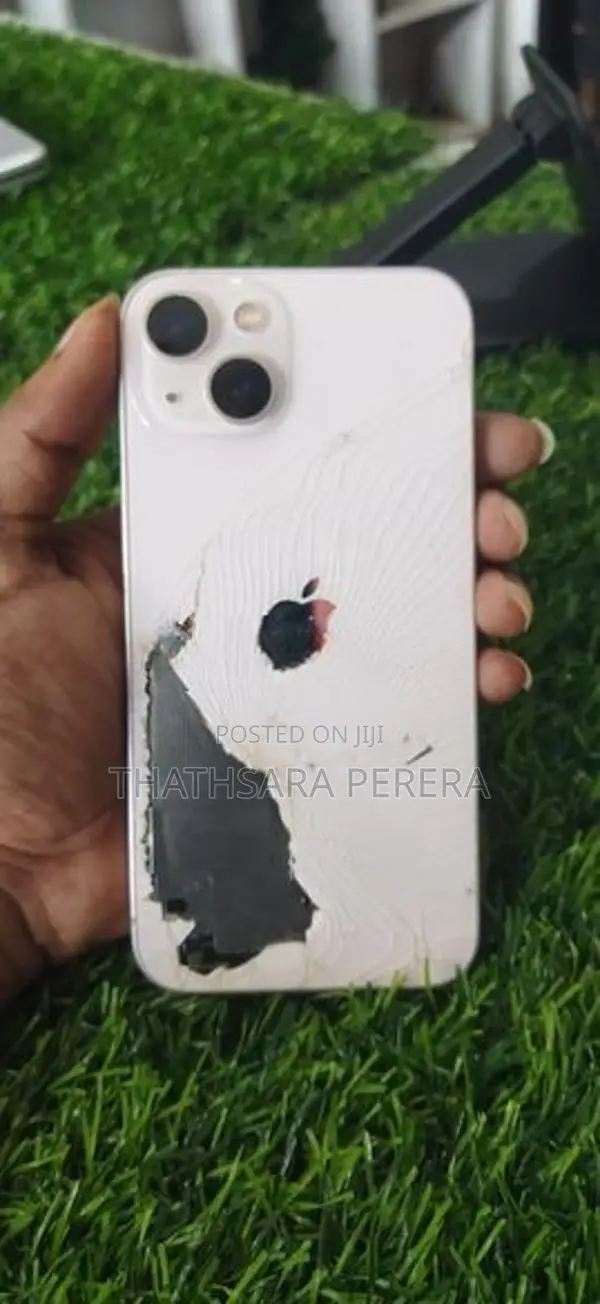Apple iPhone 13 (Used)