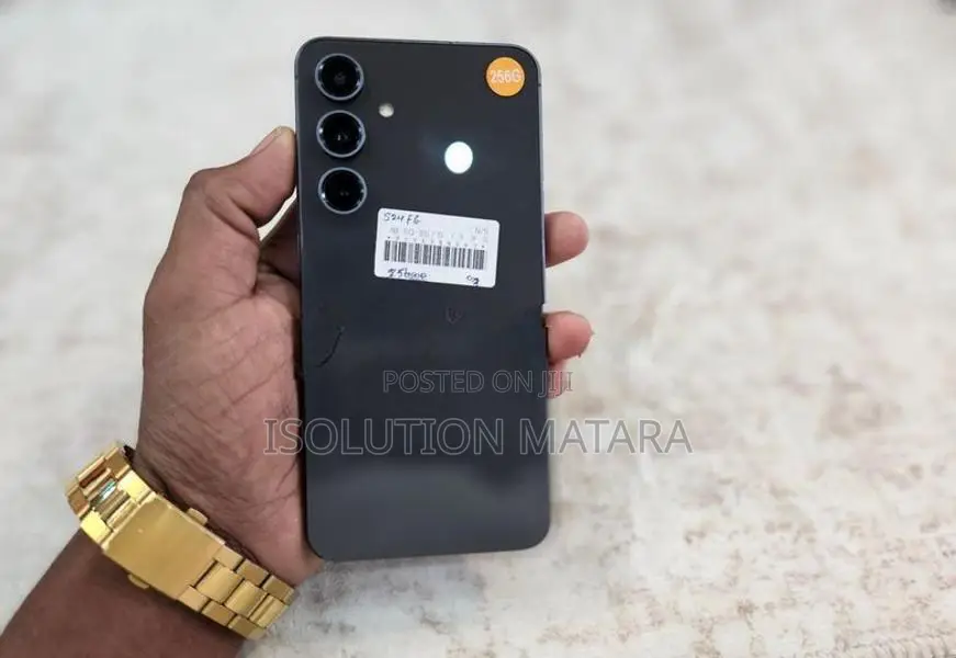 Samsung Galaxy S24 FE (Used)