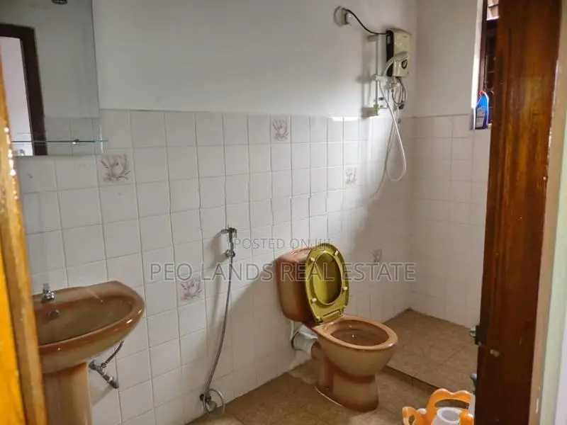 (PH935) Two Storey House for Sale in Nugegoda