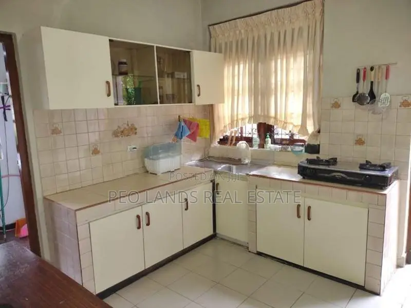 (PH935) Two Storey House for Sale in Nugegoda