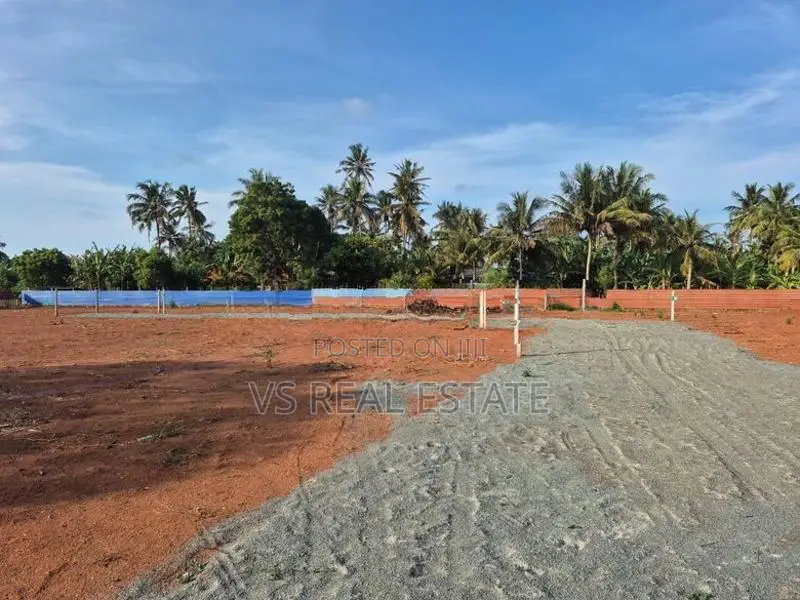 அருமையான வாய்ப்பு உரும்புராயில் காணித் துண்டுகள் விற்பனைக்கு உண்டு