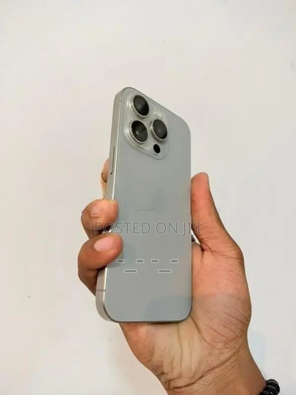 Apple iPhone 15 Pro 256GB (Used)