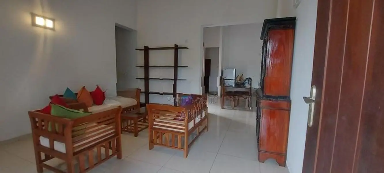 Spacious 3 Br Fully Furnished Apartment For Rent In Athurugiriya