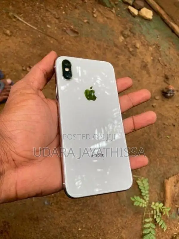 Apple iPhone X (Used)
