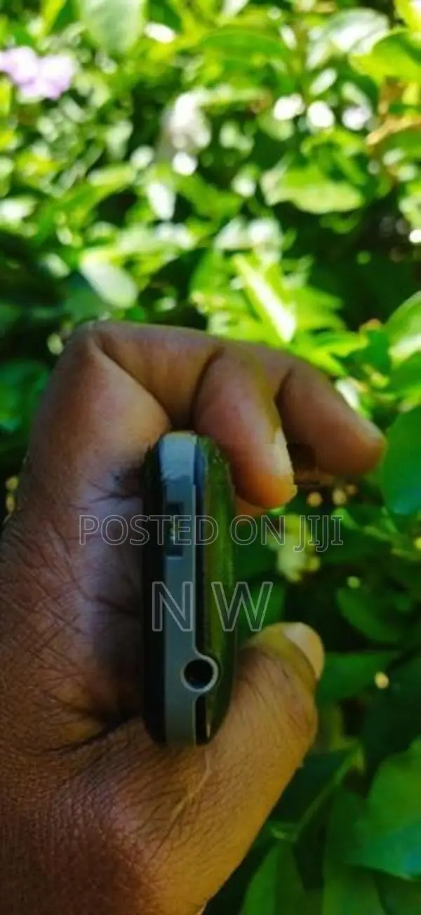 Samsung Button Phone (Used)