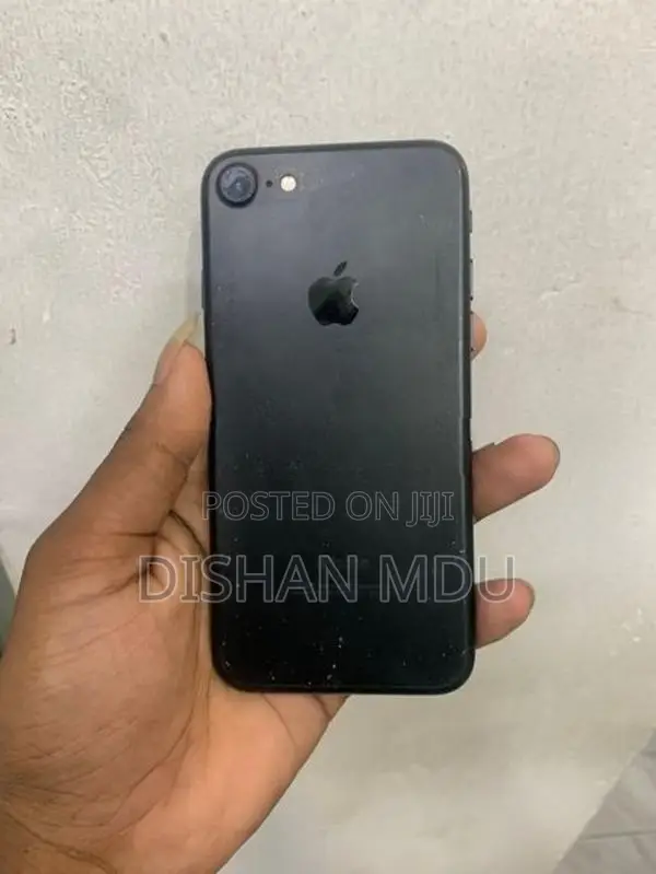 Apple iPhone 7 (Used)