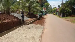 ගෝනපිනුවල මජුවාන පුධාන පාරට මුහුණලා