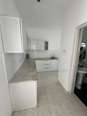 Luxury Three Bedroom House at Lion city