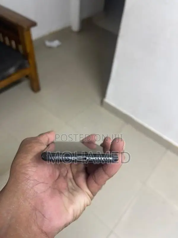 Apple iPhone 7 (Used)