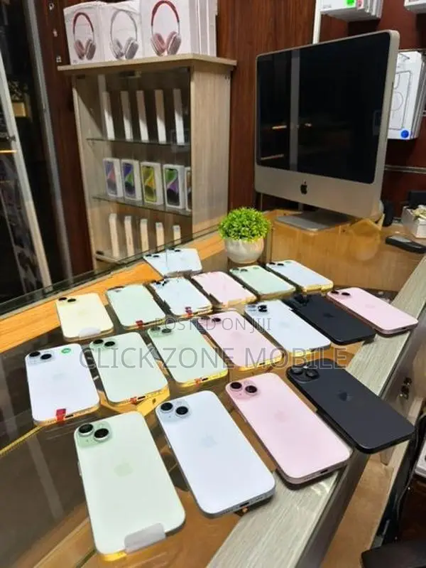 Apple iPhone 15 128GB (Used)