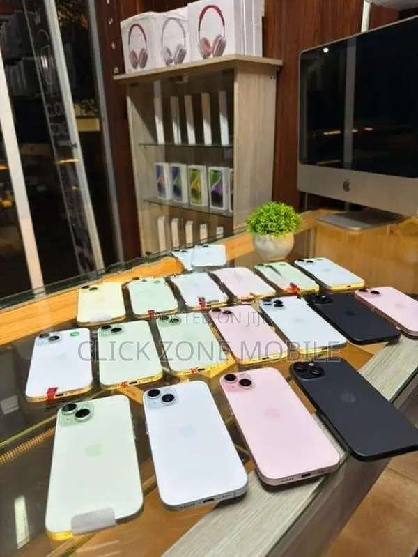 Apple iPhone 15 128GB (Used)