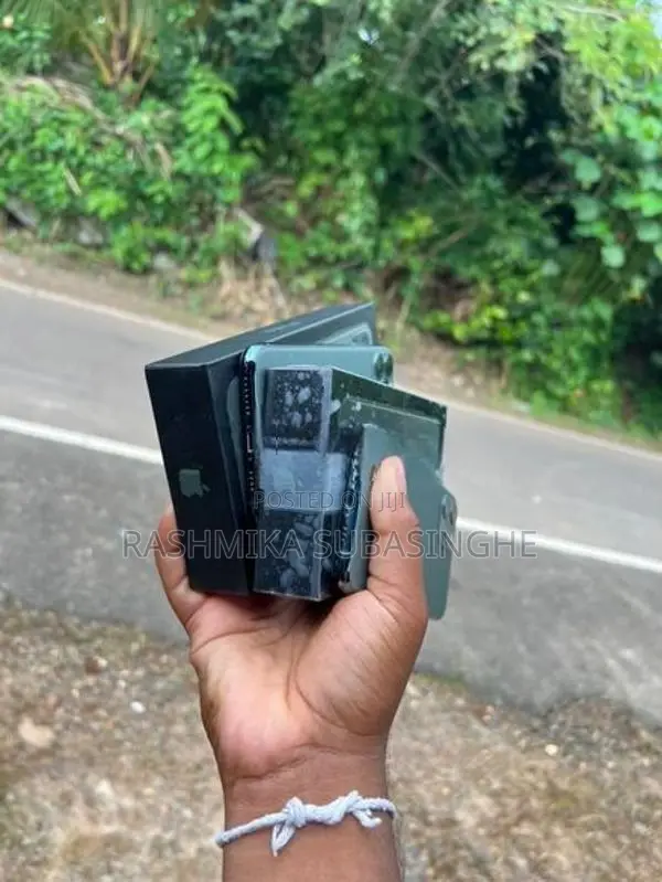 Apple iPhone 11 Pro Max (Used)