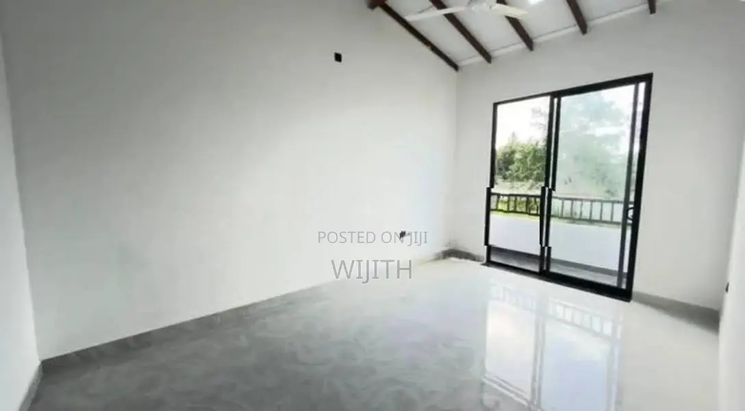543dr Two Storey House for Sale in Kottawa