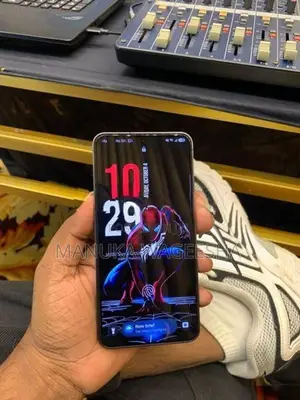 Samsung Galaxy S24 (Used)