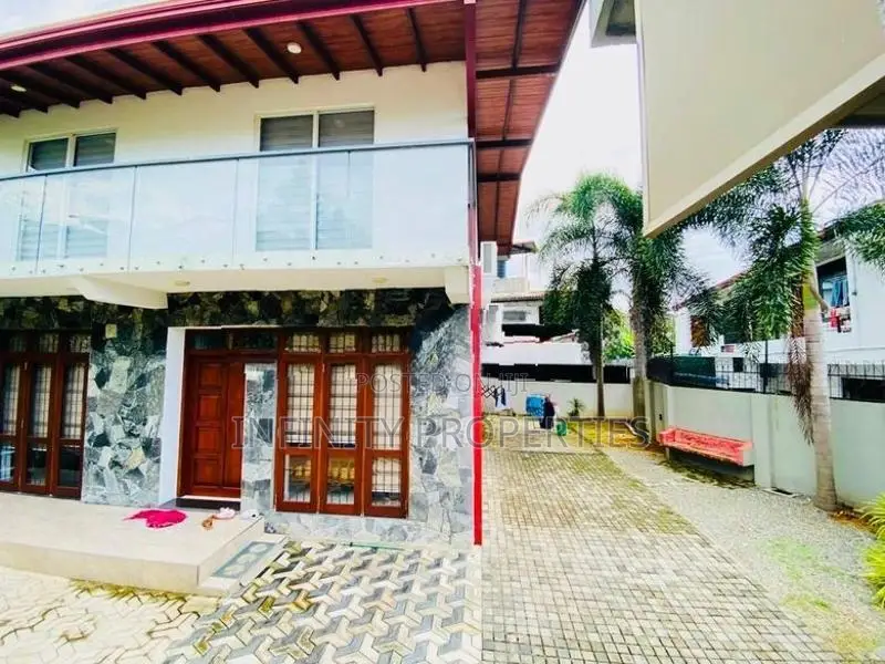 (AFA615) 02 Story House With 8.9 P Sale At Rajamaha Vihara Road Kotte