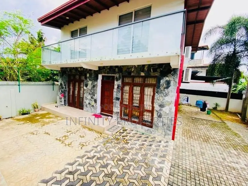 (AFA615) 02 Story House With 8.9 P Sale At Rajamaha Vihara Road Kotte