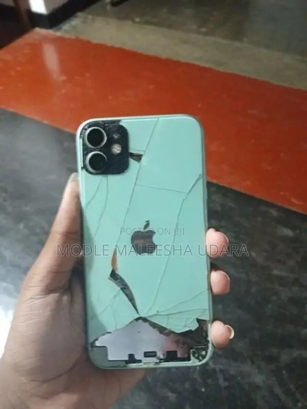 Apple iPhone 11 (Used)