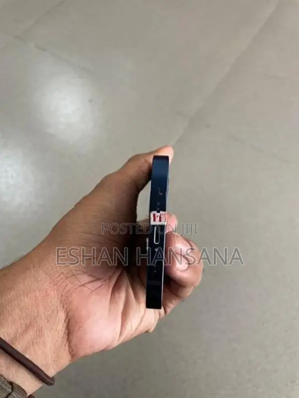 Apple iPhone 12 (Used)