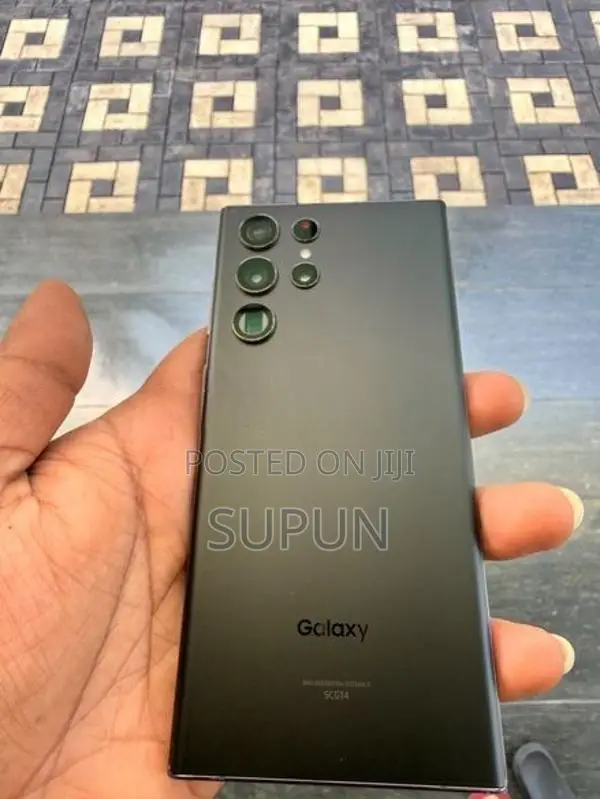 Samsung Galaxy S22 Ultra (Used)
