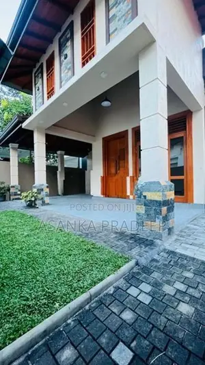 අලුතින්ම ඉදිකරන ලද අතිසුඛෝපබෝගී තනිමහල් නිවස මත්තෙගොඩින් විකිනීමට(fui2
