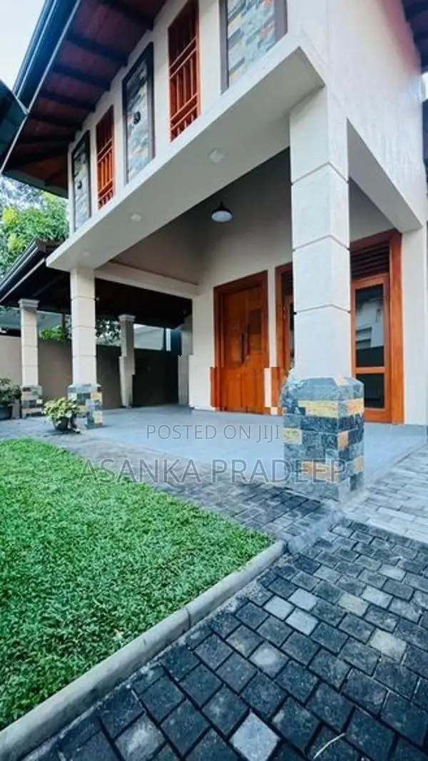 අලුතින්ම ඉදිකරන ලද අතිසුඛෝපබෝගී තනිමහල් නිවස මත්තෙගොඩින් විකිනීමට(fui2