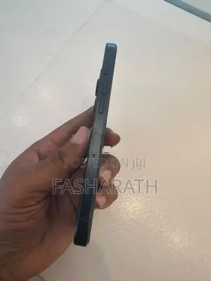 Apple iPhone 15 Pro (Used)