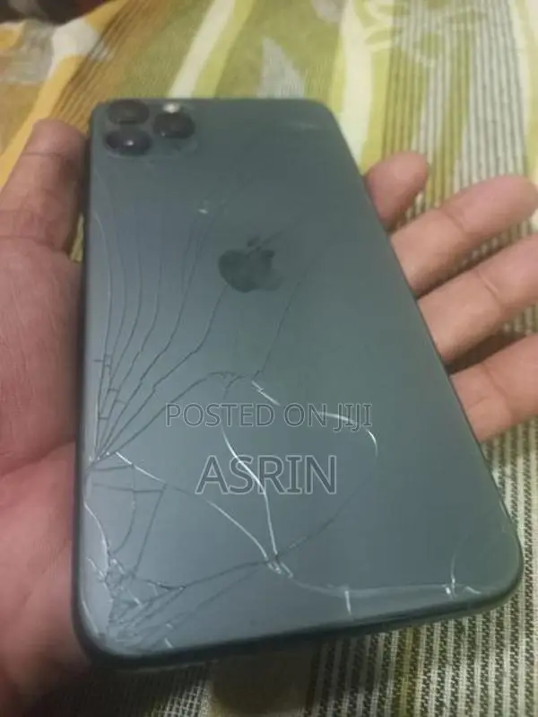 Apple iPhone 11 Pro Max (Used)