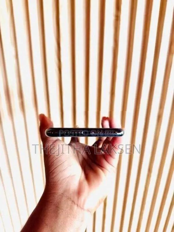 Apple iPhone 11 Pro Max (Used)