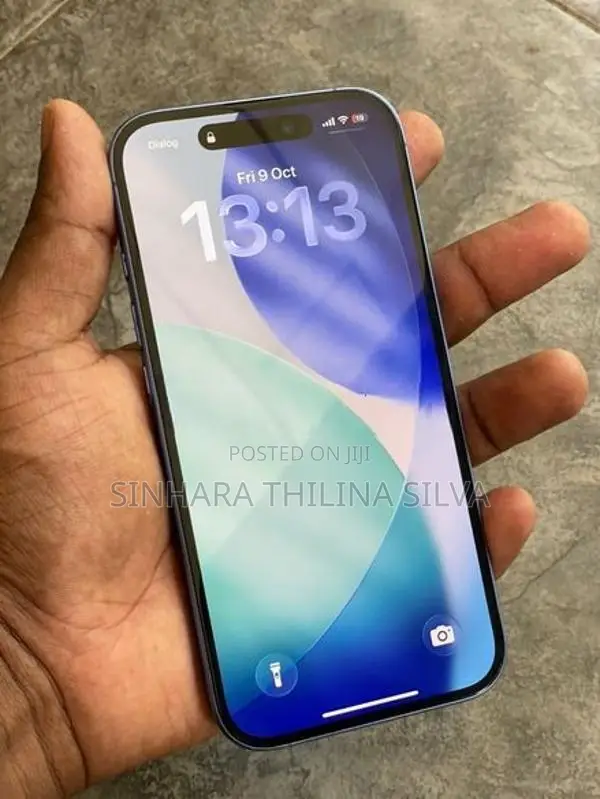 Apple iPhone 16 (Used)