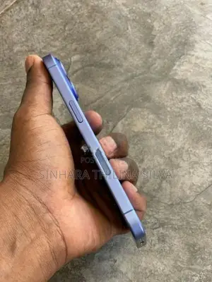 Apple iPhone 16 (Used)