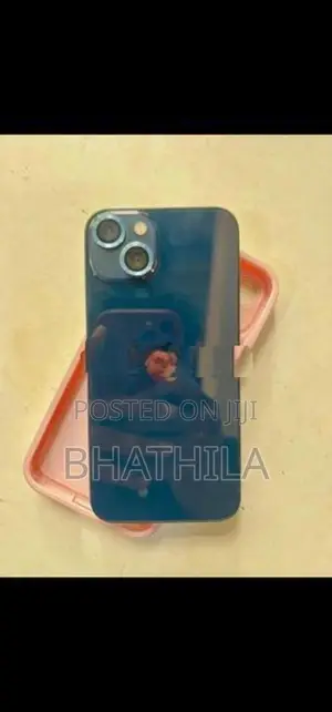 Apple iPhone 13 (Used)