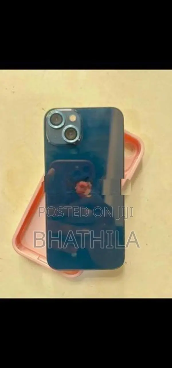 Apple iPhone 13 (Used)