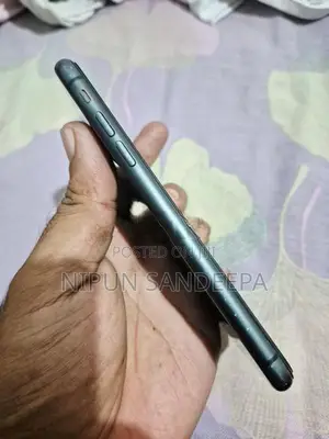 Apple iPhone 11 (Used)