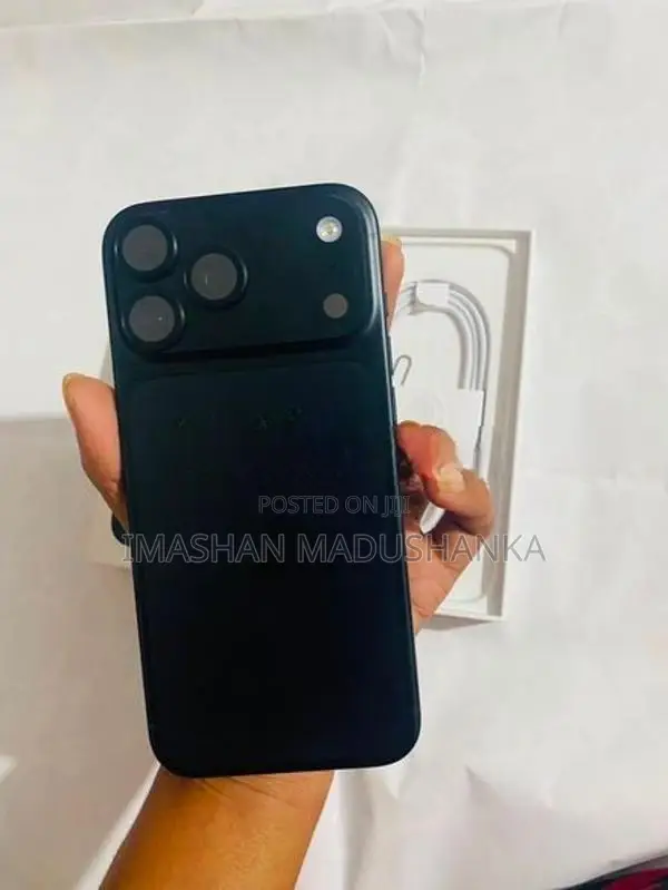 Apple iPhone 18 Pro Max (Used)