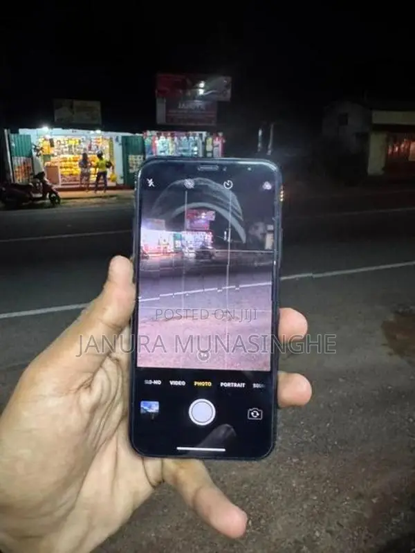 Apple iPhone X (Used)