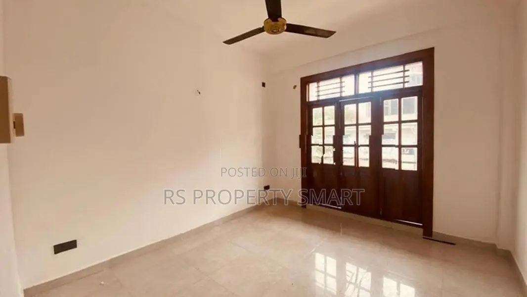 6 Bedrooms House for Rent Colombo 03