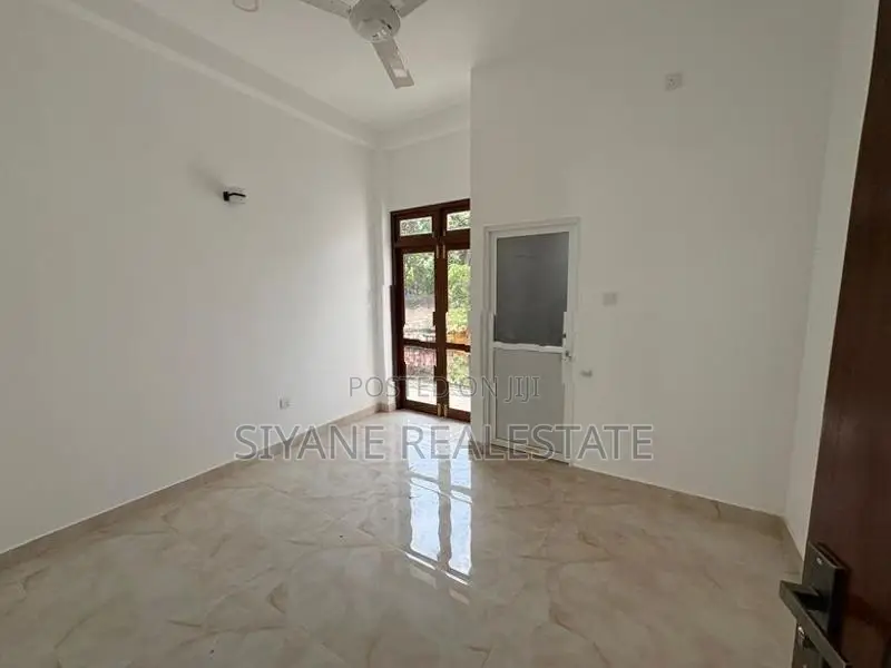 Luxury House for Sale in Kottawa
