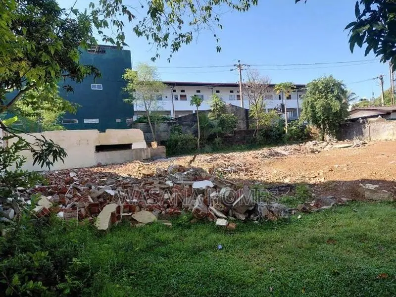 Land for Sale with Houses Dehiwala