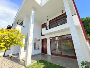 Luxury House for Sale in Battaramulla
